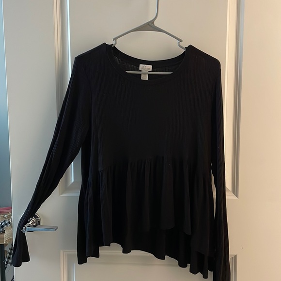 Black long sleeve flowy top - Picture 1 of 1